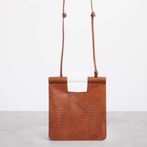 BÉIS NWT THE CROSSBODY IN COGNAC CROC